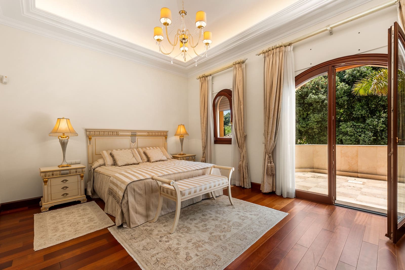 8 soveværelse Villa til salg i Guadalmina med swimmingpool garage - € 9.700.000 (Ref: 9266780)