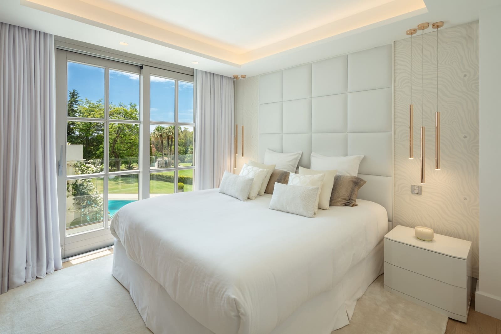 6 bedroom Villa for sale in Nueva Andalucia with pool garage - € 10,900,000 (Ref: 9266787)