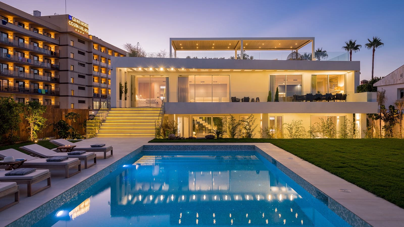 Villa/Maison de 5 chambres de location de vacances à Mijas Costa avec piscine garage - 10 200 € (Ref: 9270282)