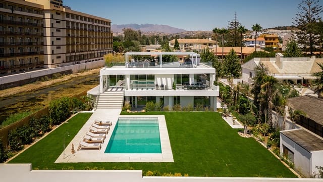 Villa/Maison de 5 chambres de location de vacances à Mijas Costa, Mijas avec piscine garage - 10 200 € (Ref: 9270282)