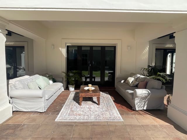 6 soverom Villa til leie i New Golden Mile, Estepona med svømmebasseng garasje - € 12 500 (Ref: 9270283)