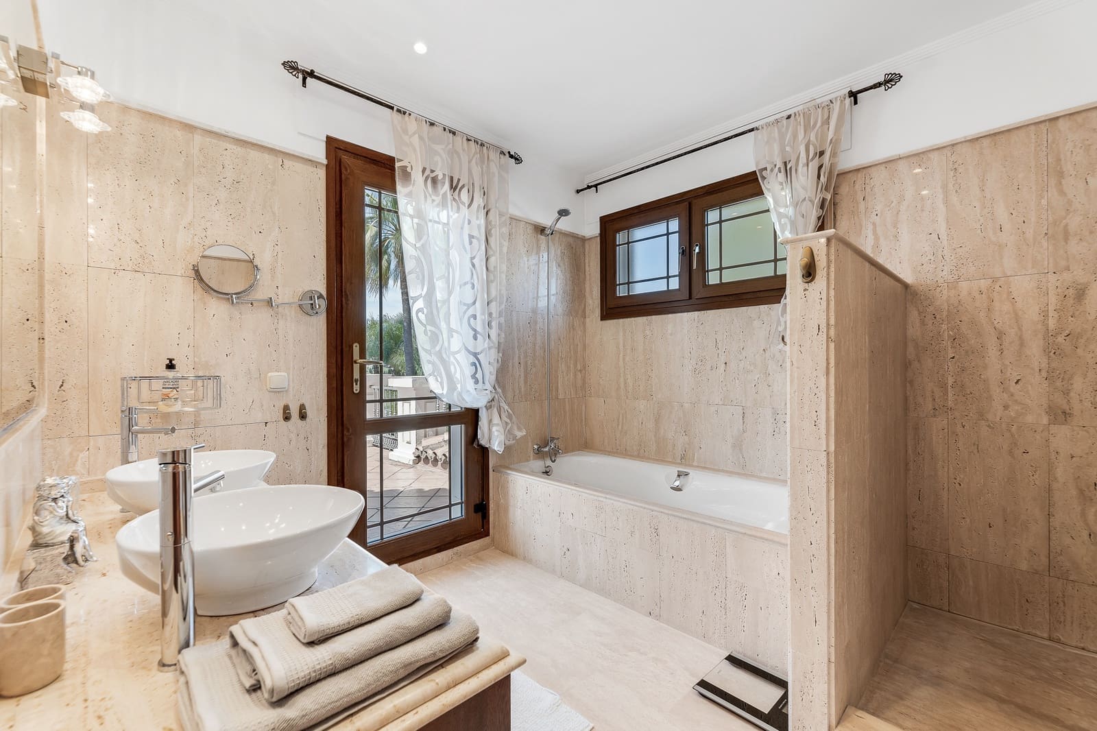 5 camera da letto Villa da affitare come casa vacanza in Los Flamingos con piscina garage - 8.000 € (Rif: 9270285)