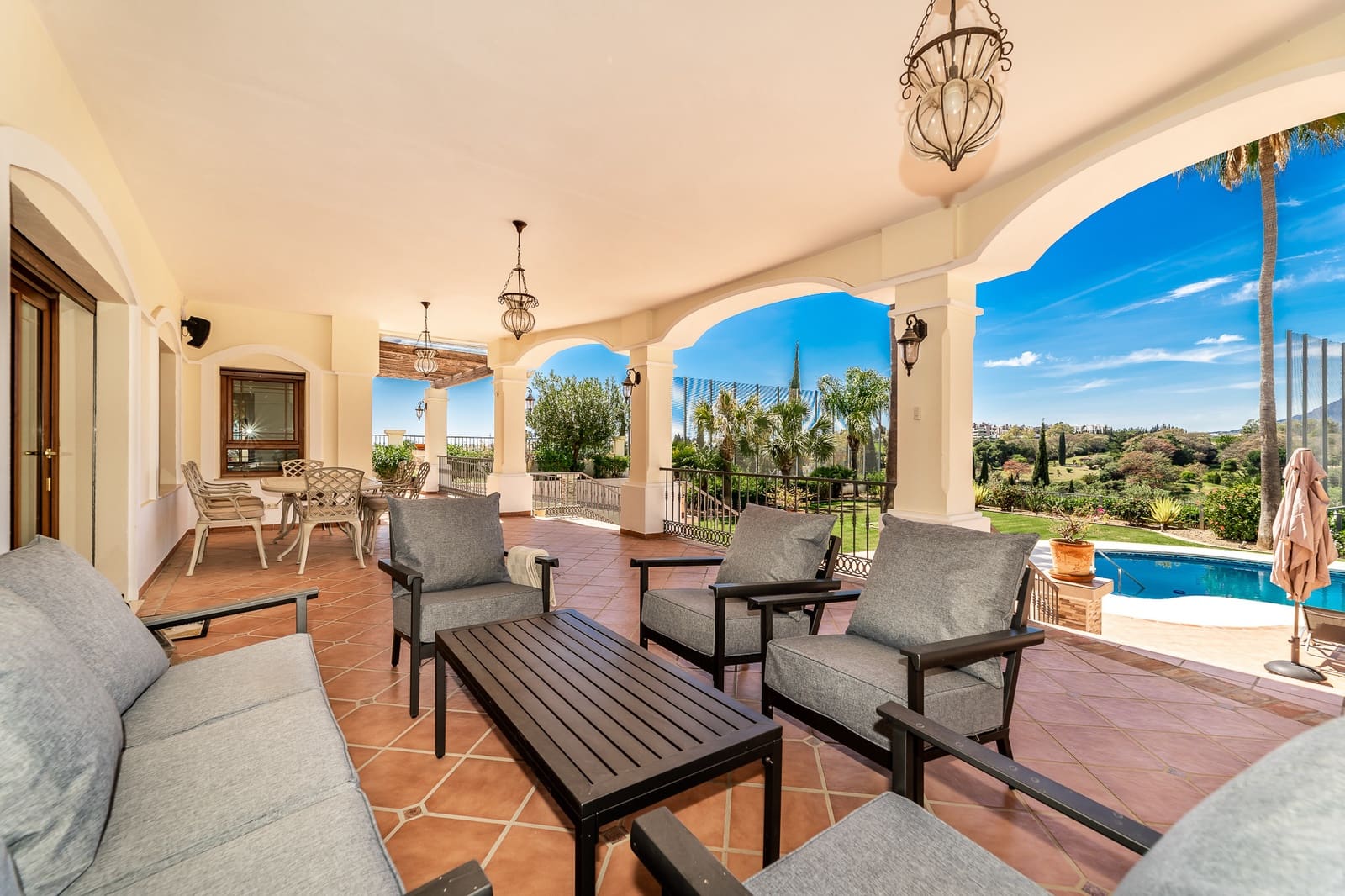 5 camera da letto Villa da affitare come casa vacanza in Los Flamingos con piscina garage - 8.000 € (Rif: 9270285)