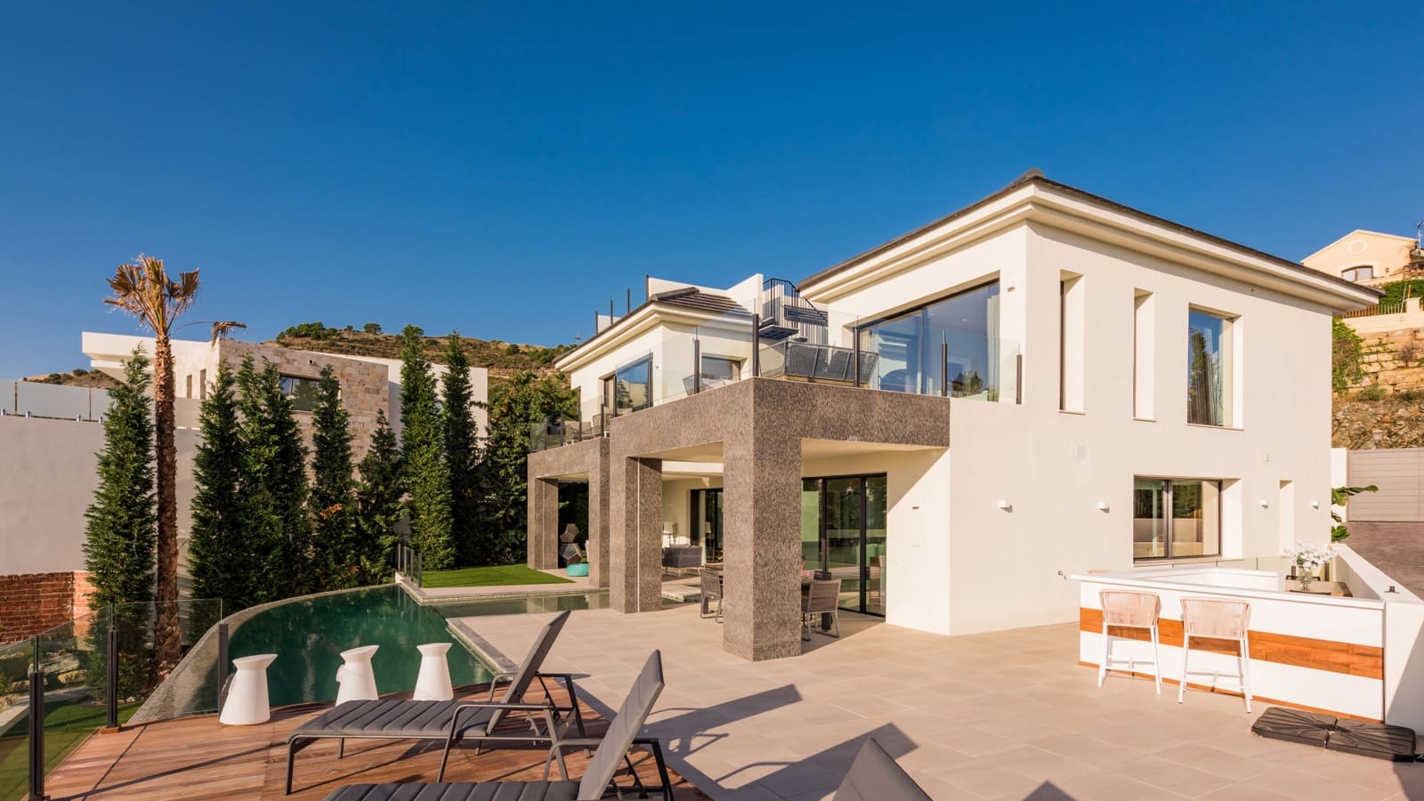 6 Zimmer Ferienvilla in Benahavis mit Pool Garage - 8.400 € (Ref: 9270287)