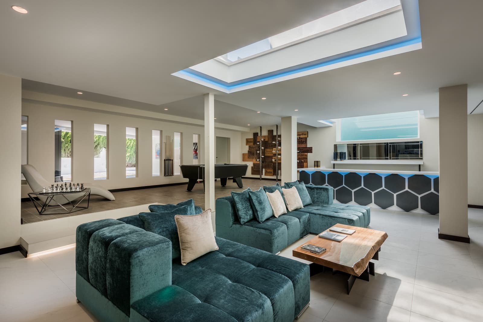 6 Zimmer Ferienvilla in Benahavis mit Pool Garage - 8.400 € (Ref: 9270287)