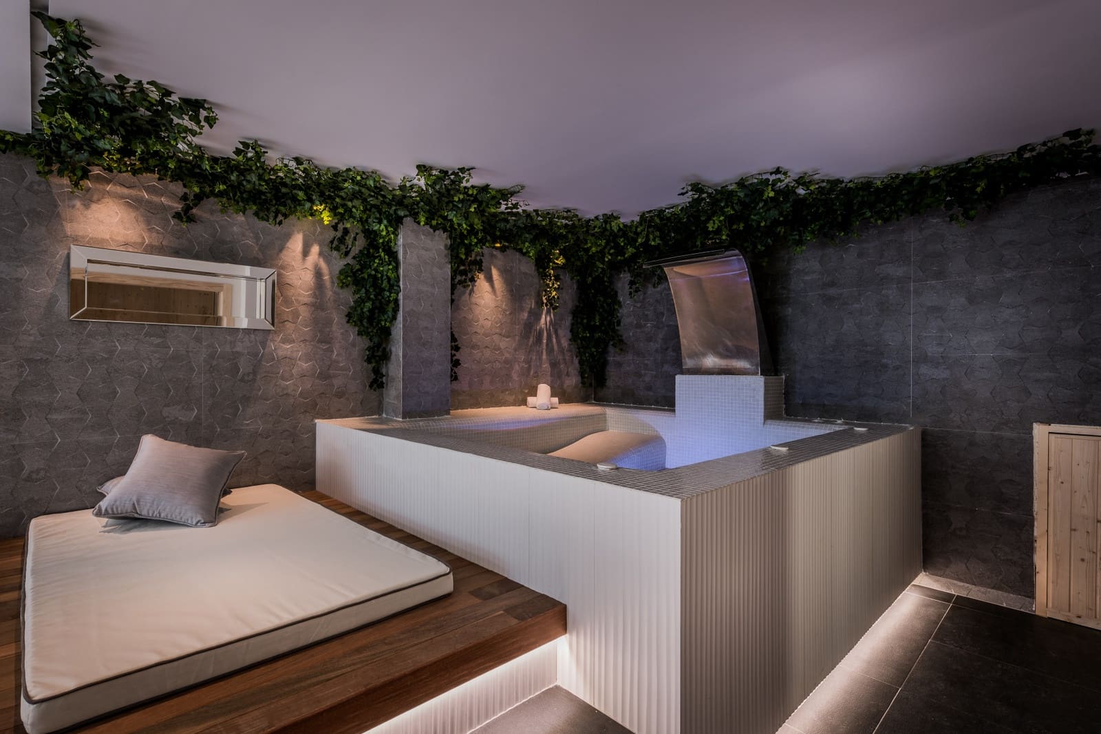 6 Zimmer Ferienvilla in Benahavis mit Pool Garage - 8.400 € (Ref: 9270287)