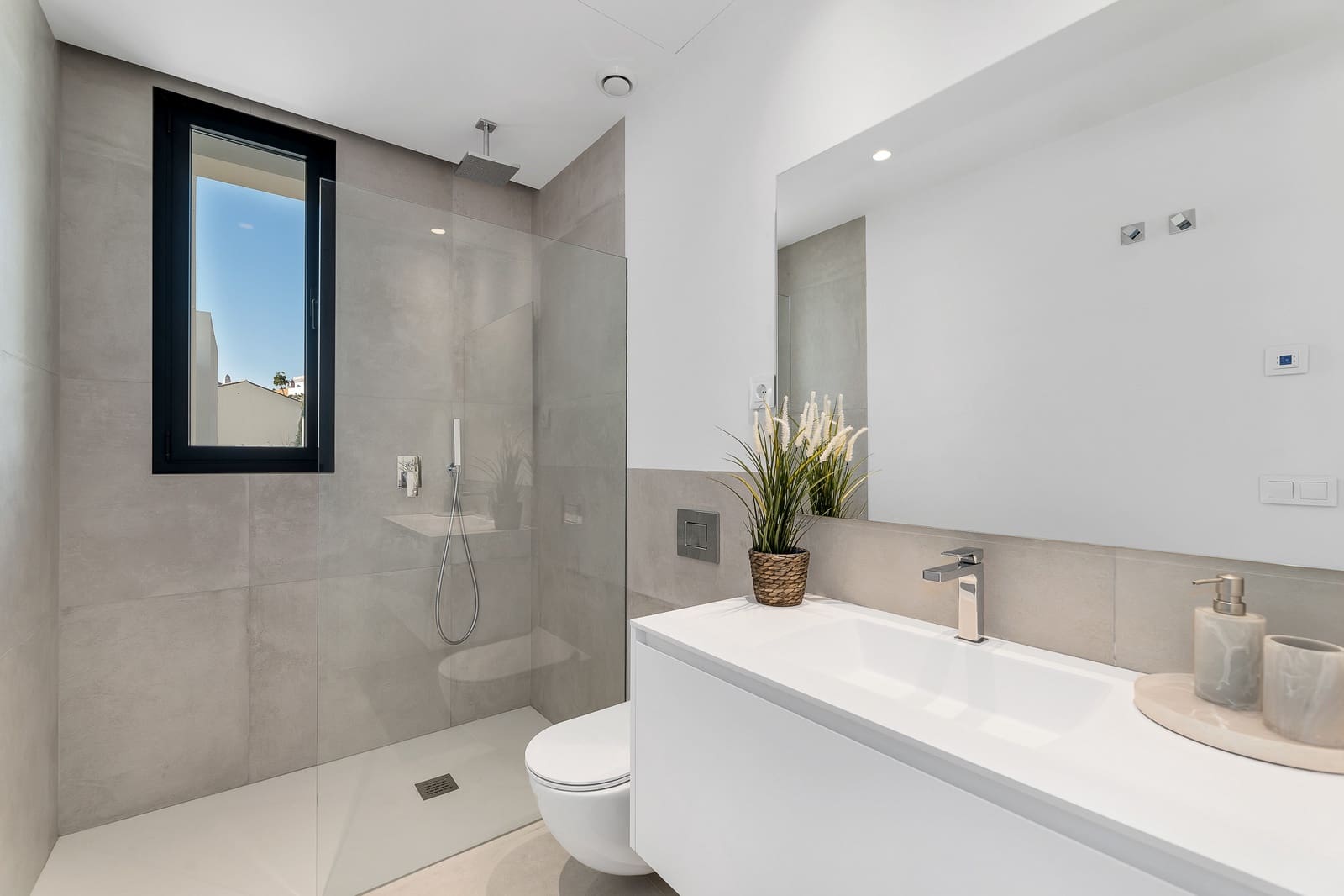 4 camera da letto Villa da affitare come casa vacanza in Estepona con piscina garage - 3.800 € (Rif: 9270291)