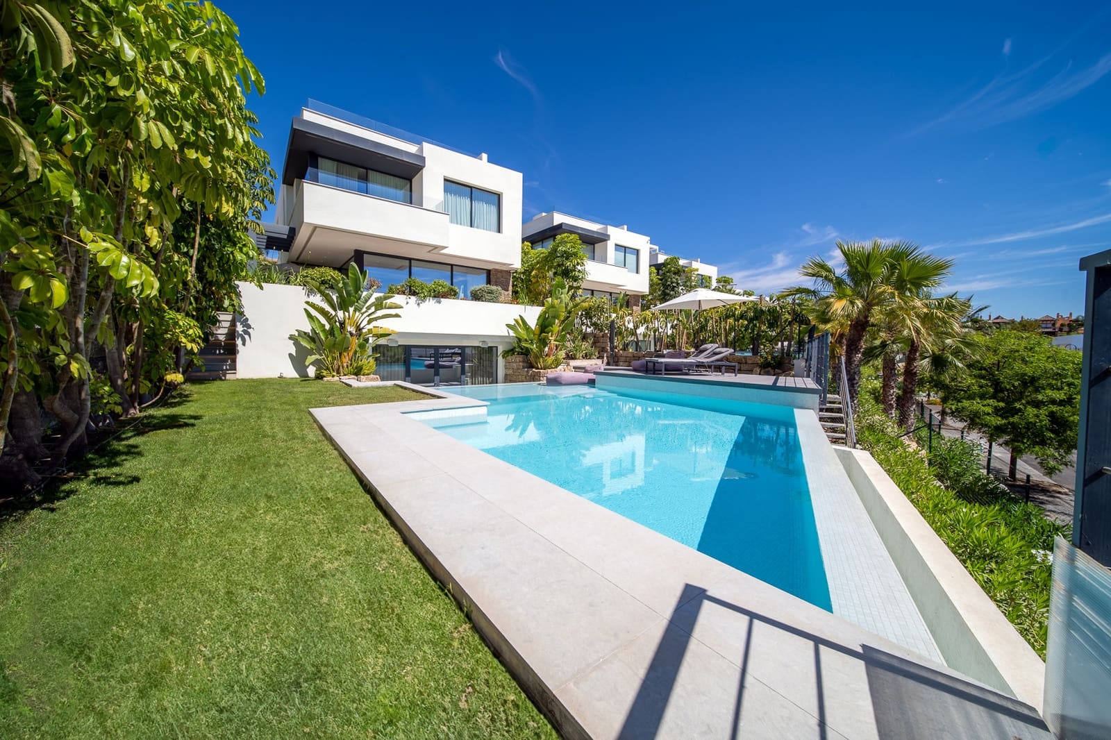 4 camera da letto Villa da affitare come casa vacanza in Estepona con piscina garage - 3.800 € (Rif: 9270291)