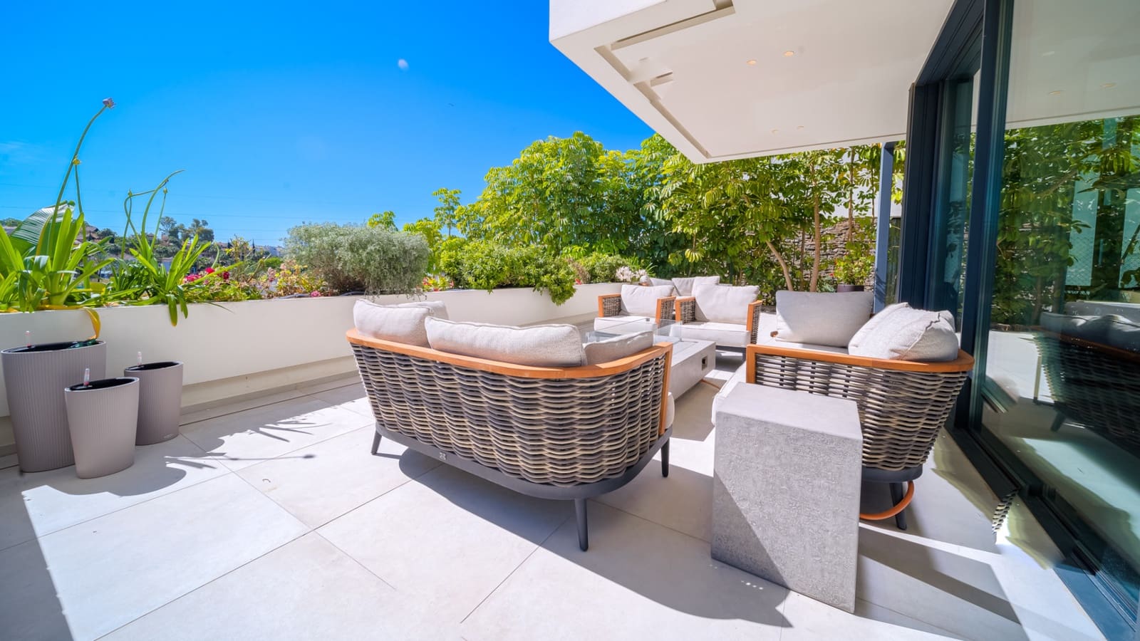 4 camera da letto Villa da affitare come casa vacanza in Estepona con piscina garage - 3.800 € (Rif: 9270291)