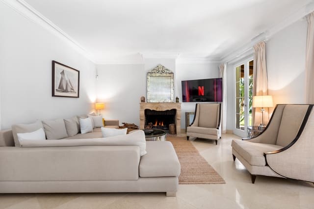 4 bedroom Villa for rent in Marbella with pool garage - € 18,000 (Ref: 9270292)