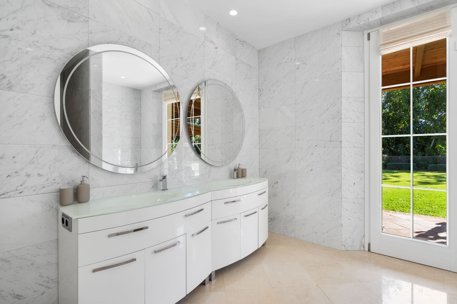 4 soverom Villa til leie i Marbella med svømmebasseng garasje - € 18 000 (Ref: 9270292)