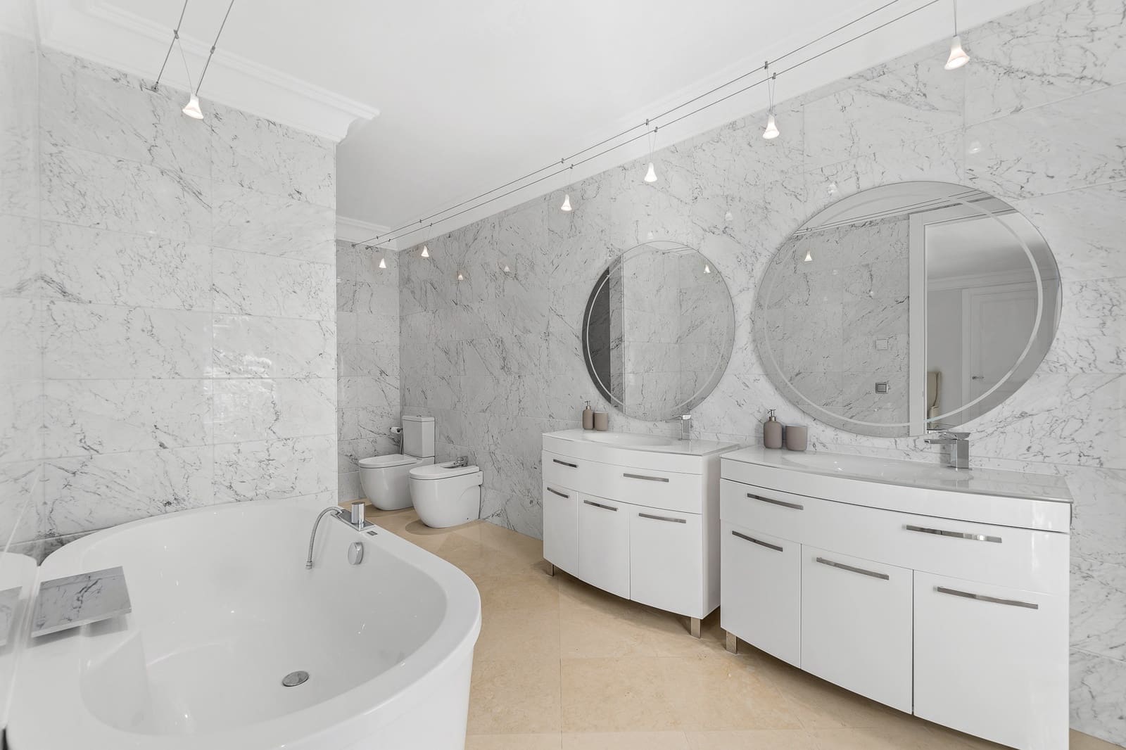 4 soverom Villa til leie i Marbella med svømmebasseng garasje - € 18 000 (Ref: 9270292)