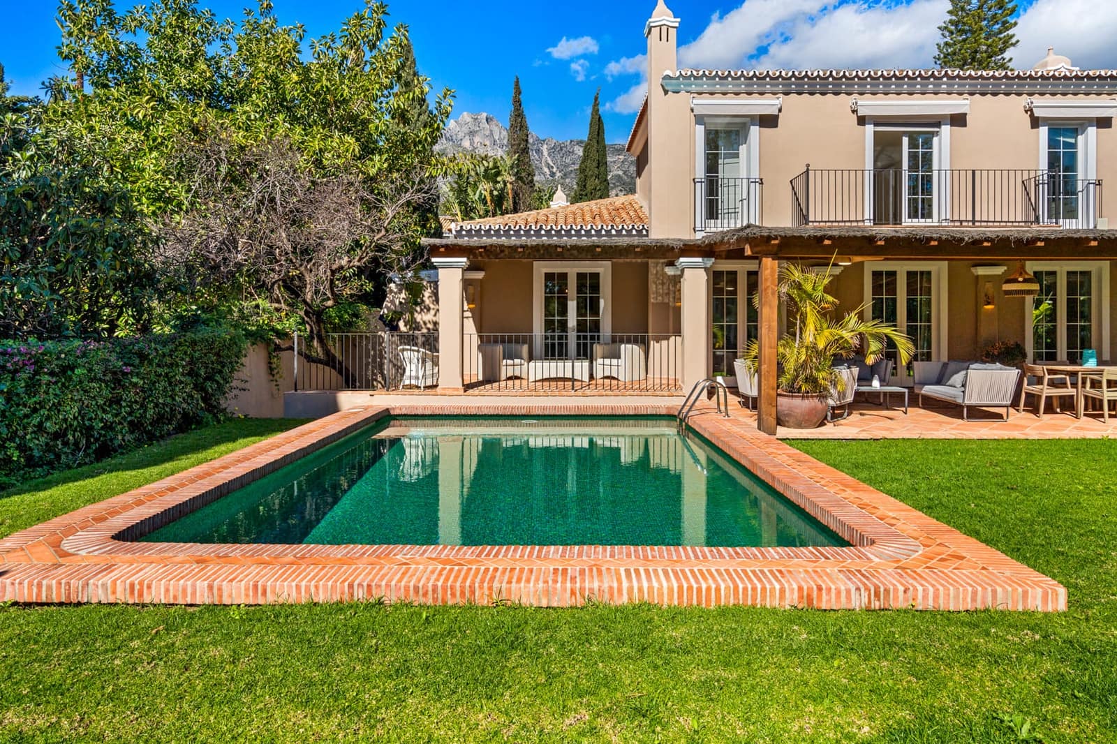 4 soverom Villa til leie i Marbella med svømmebasseng garasje - € 18 000 (Ref: 9270292)