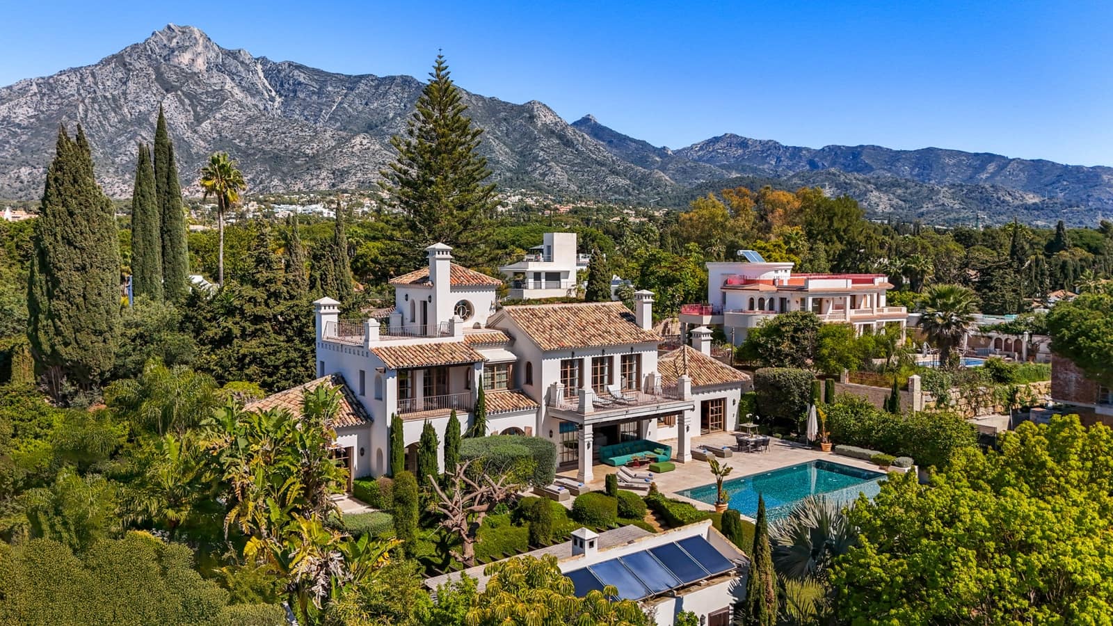 6 Zimmer Ferienvilla in Marbella mit Pool Garage - 12.000 € (Ref: 9270293)