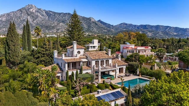 6 bedroom Villa for holiday rental in La Carolina - Guadalpín, Marbella with pool garage - € 12,000 (Ref: 9270293)