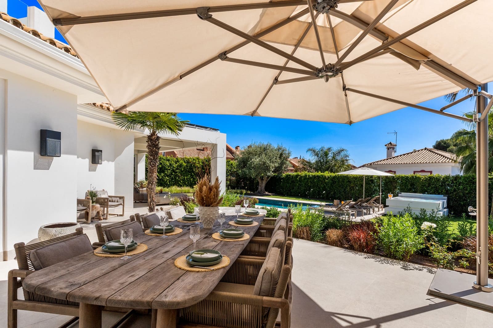 5 soverom Villa til salgs i Marbella med svømmebasseng garasje - € 13 500 (Ref: 9270294)