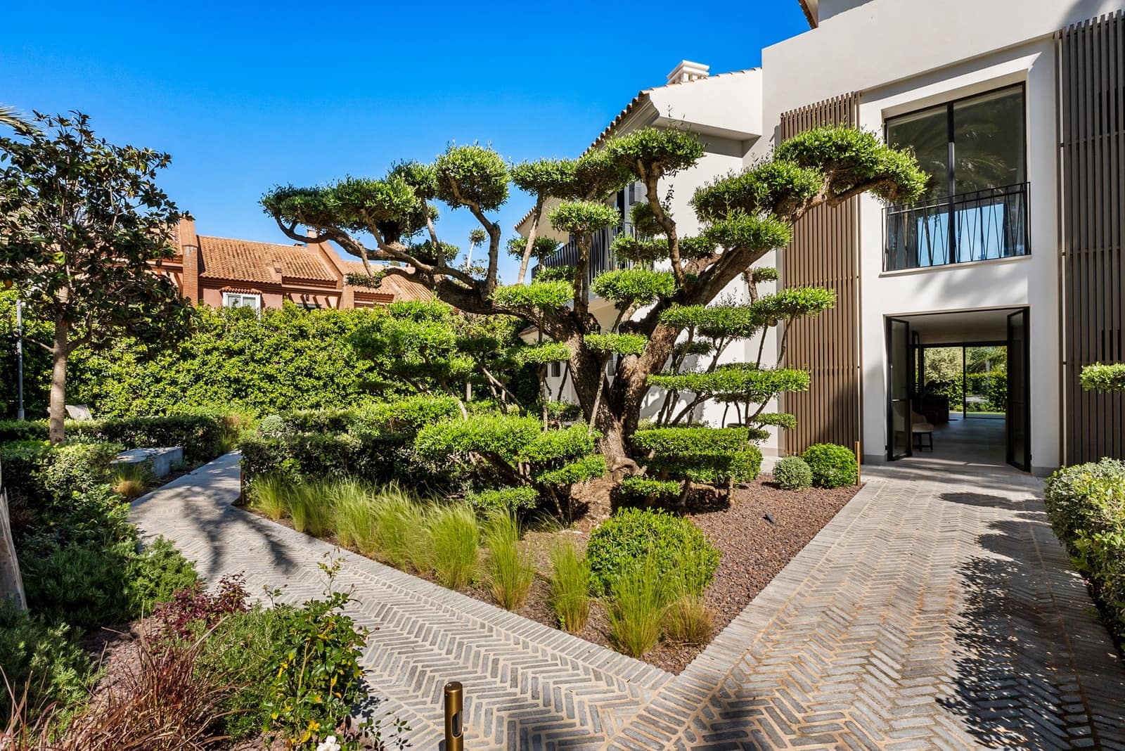 5 soverom Villa til salgs i Marbella med svømmebasseng garasje - € 13 500 (Ref: 9270294)