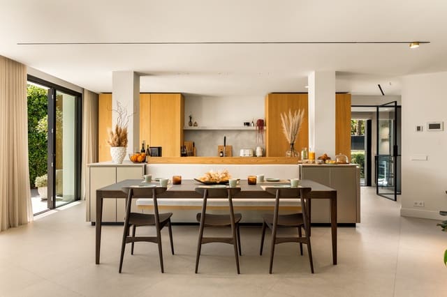 5 bedroom Villa for holiday rental in Bahía de Marbella, Marbella with pool garage - € 13,500 (Ref: 9270294)