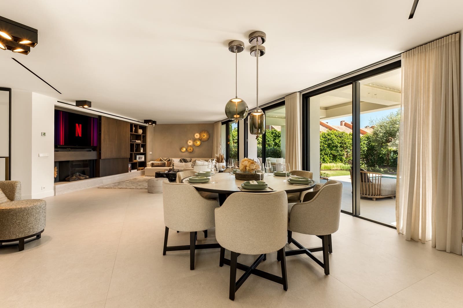 5 soverom Villa til salgs i Marbella med svømmebasseng garasje - € 13 500 (Ref: 9270294)