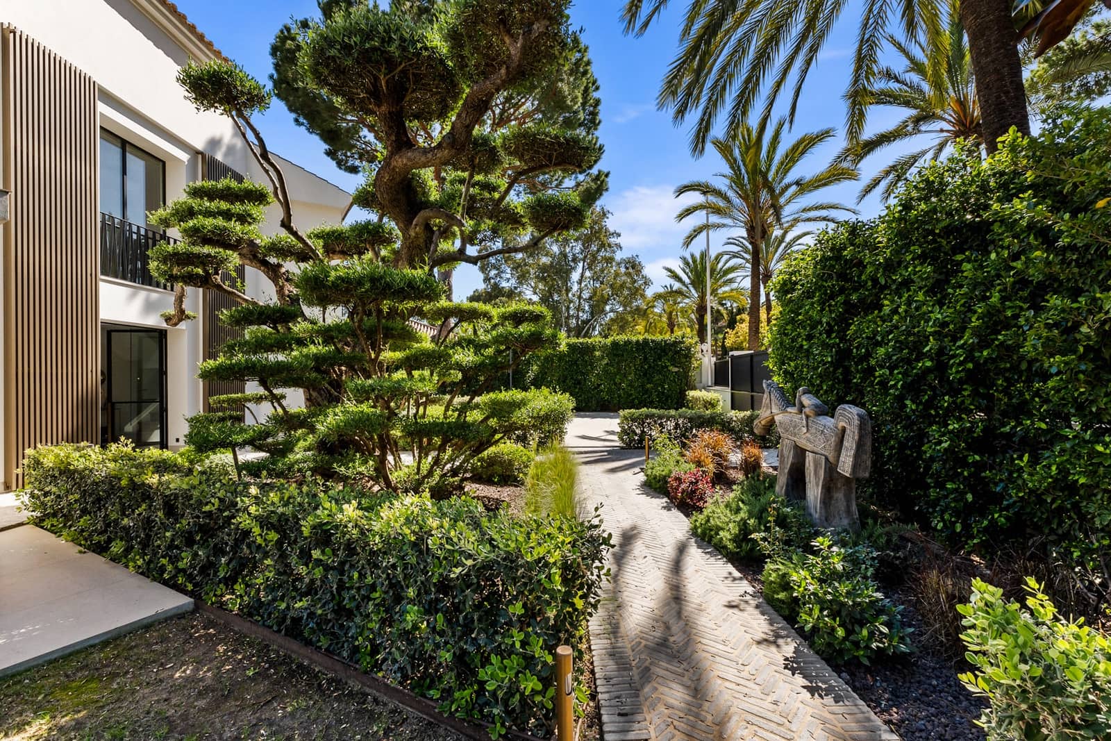 5 soverom Villa til salgs i Marbella med svømmebasseng garasje - € 13 500 (Ref: 9270294)