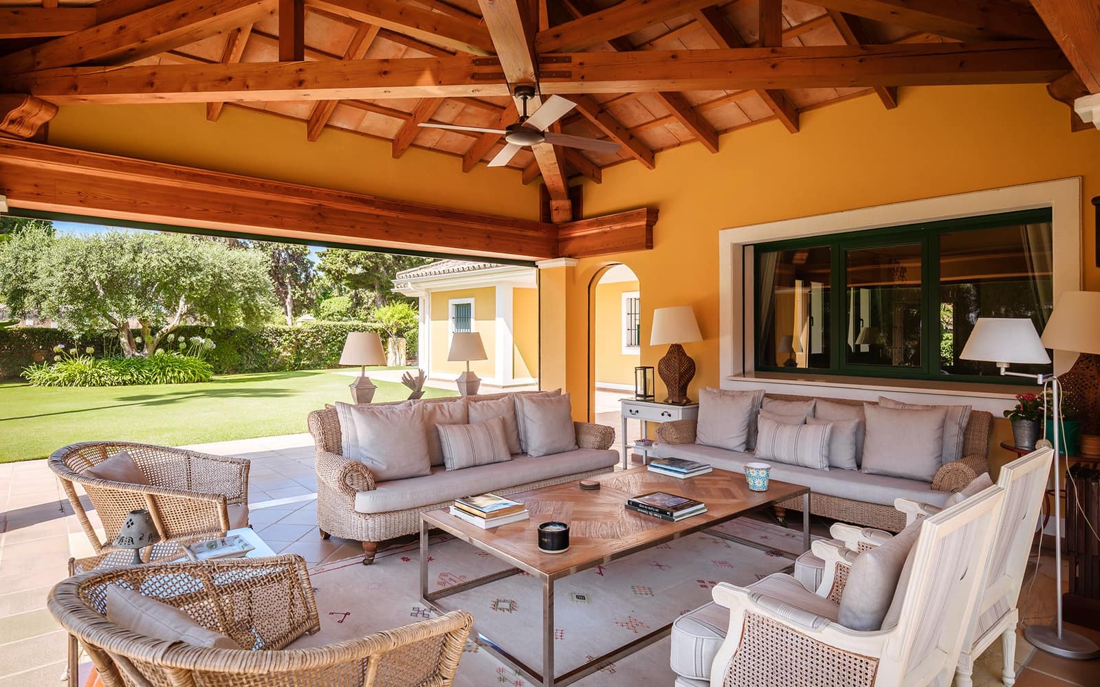 6 slaapkamer Villa te huur in Guadalmina met zwembad garage - € 8.000 (Ref: 9278177)