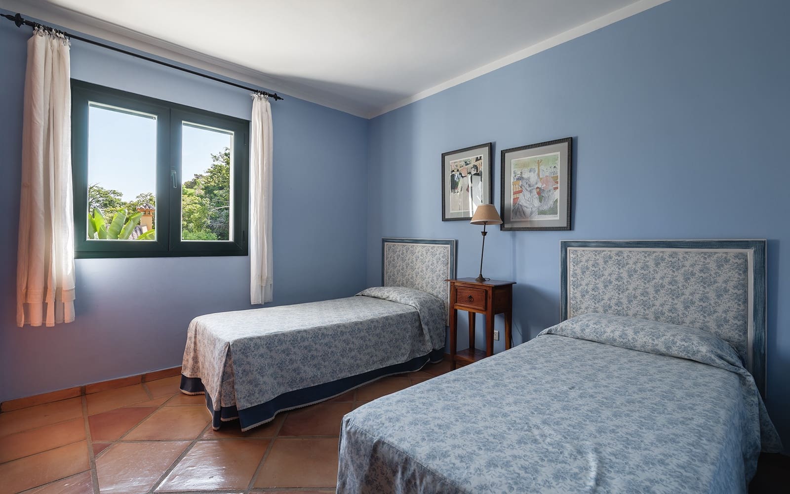 6 slaapkamer Villa te huur in Guadalmina met zwembad garage - € 8.000 (Ref: 9278177)