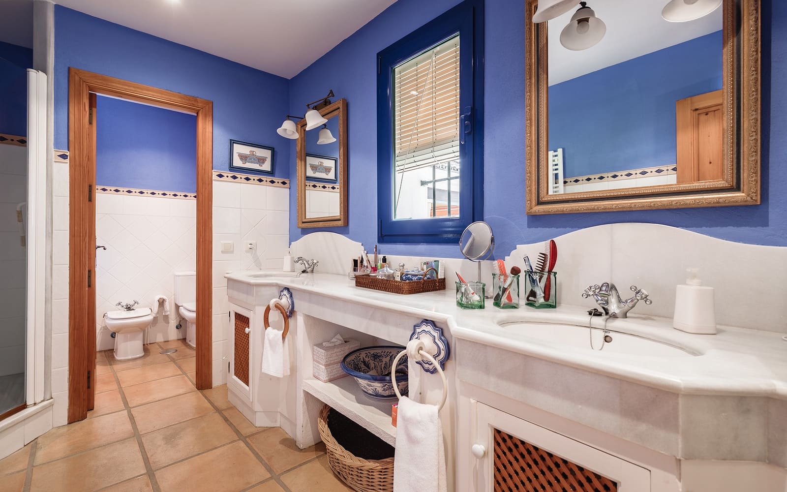 6 slaapkamer Villa te huur in Guadalmina met zwembad garage - € 8.000 (Ref: 9278177)