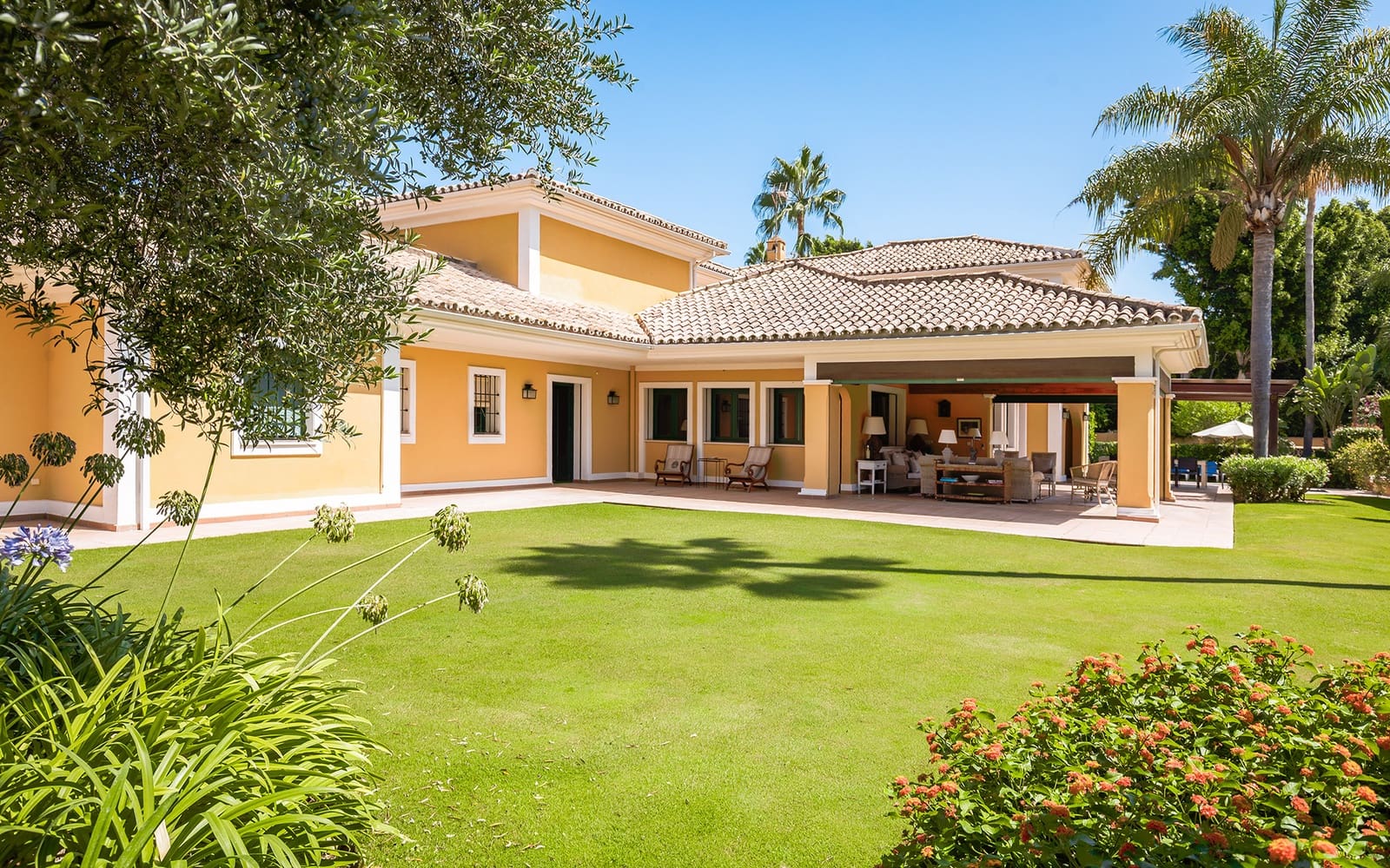 6 slaapkamer Villa te huur in Guadalmina met zwembad garage - € 8.000 (Ref: 9278177)