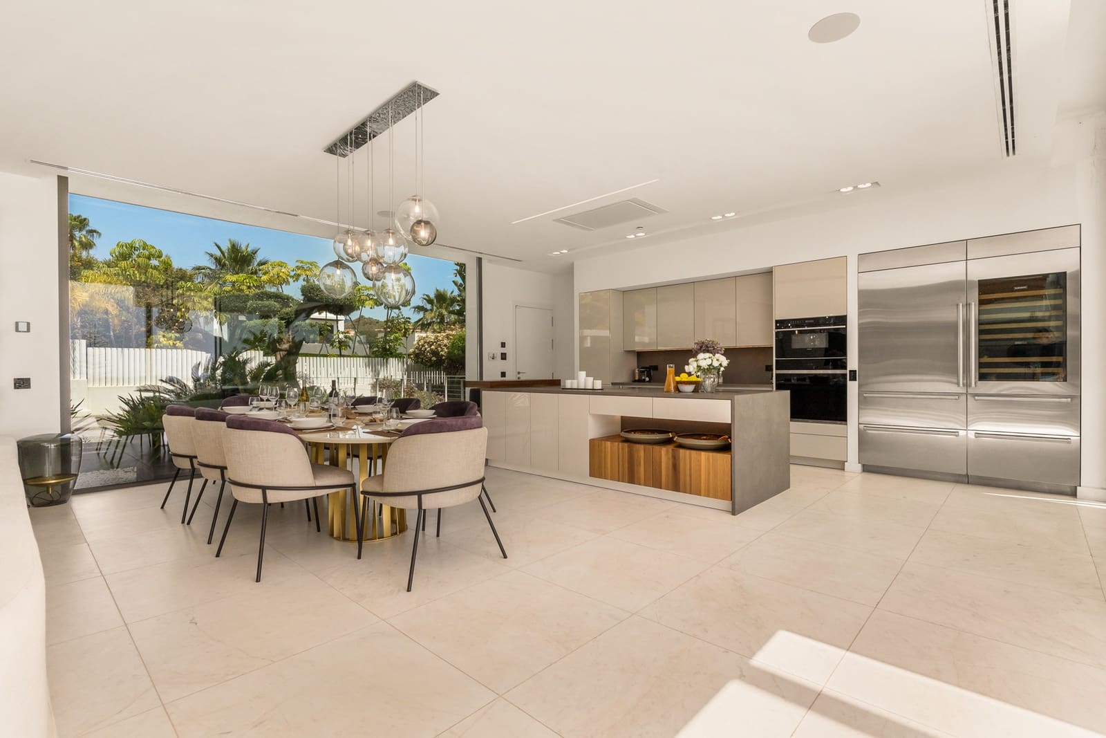 6 soverom Villa til salgs i Marbella med svømmebasseng garasje - € 12 000 (Ref: 9278178)