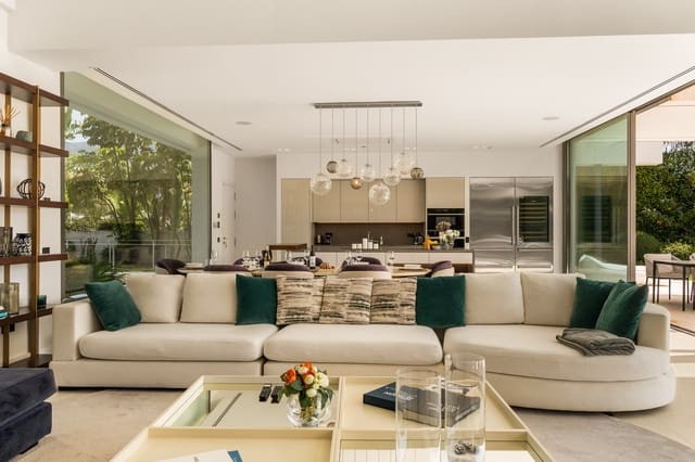 6 bedroom Villa for holiday rental in Los Naranjos, Marbella with pool garage - € 12,000 (Ref: 9278178)