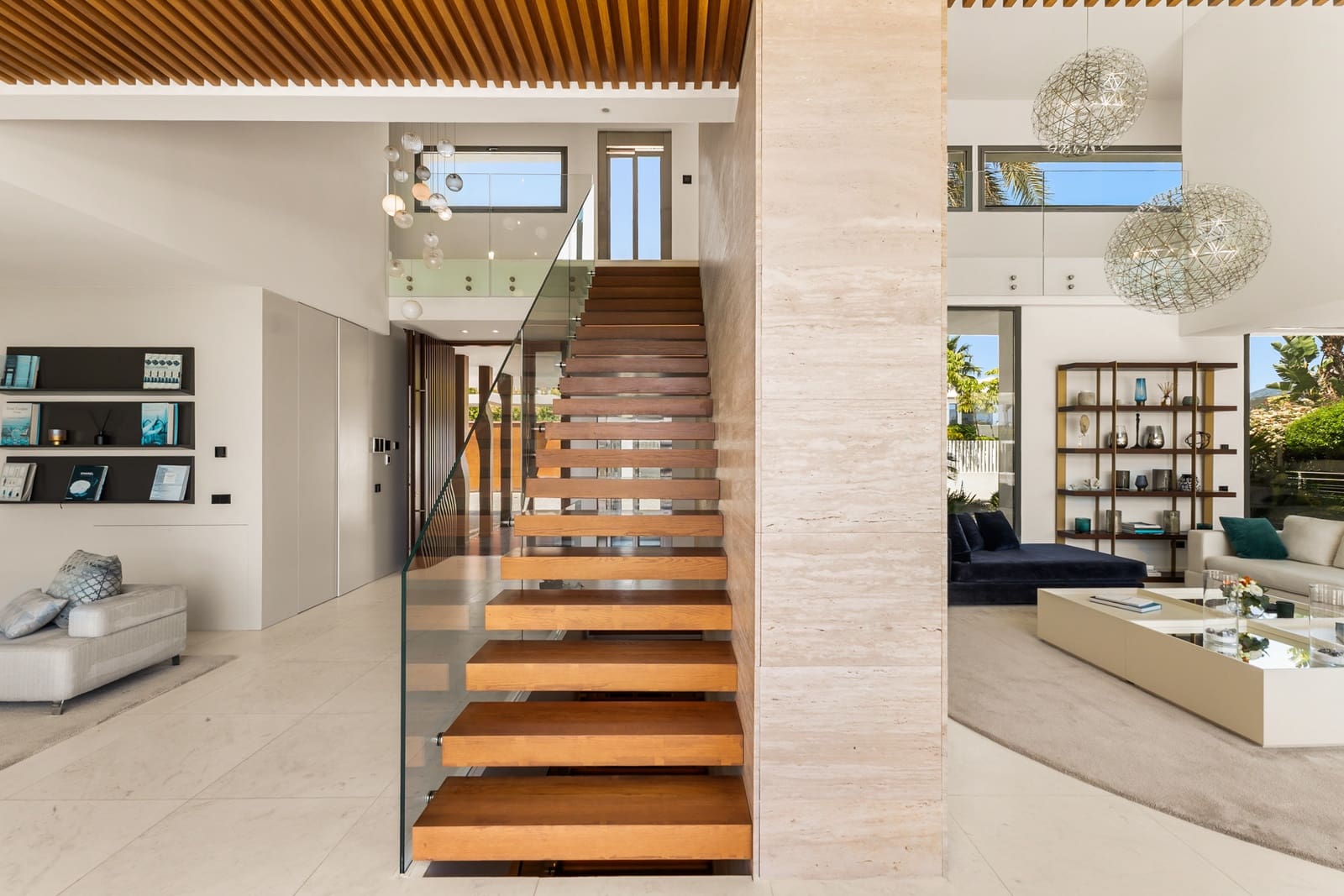 6 soverom Villa til salgs i Marbella med svømmebasseng garasje - € 12 000 (Ref: 9278178)