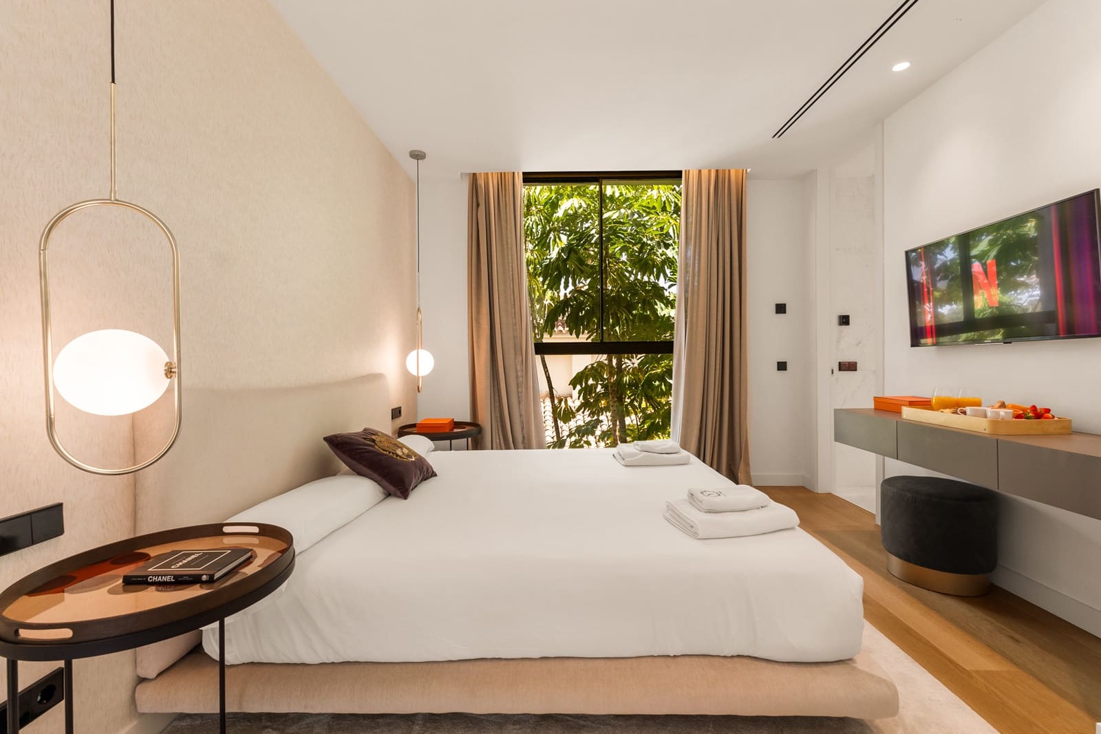 6 soverom Villa til salgs i Marbella med svømmebasseng garasje - € 12 000 (Ref: 9278178)