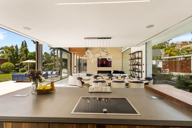 6 bedroom Villa for holiday rental in Los Naranjos, Marbella with pool garage - € 12,000 (Ref: 9278178)