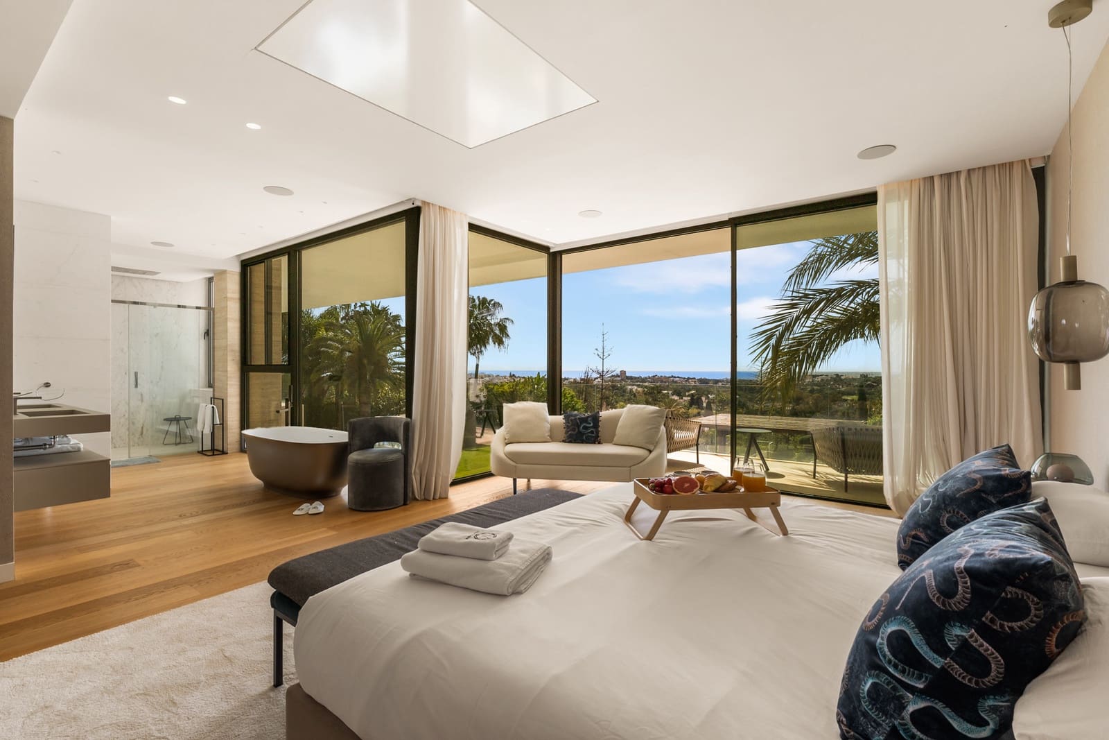 6 soverom Villa til salgs i Marbella med svømmebasseng garasje - € 12 000 (Ref: 9278178)