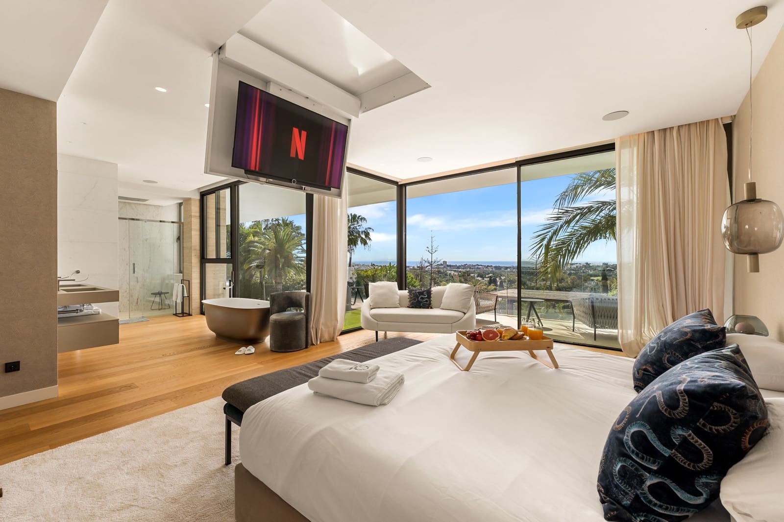 6 soverom Villa til salgs i Marbella med svømmebasseng garasje - € 12 000 (Ref: 9278178)