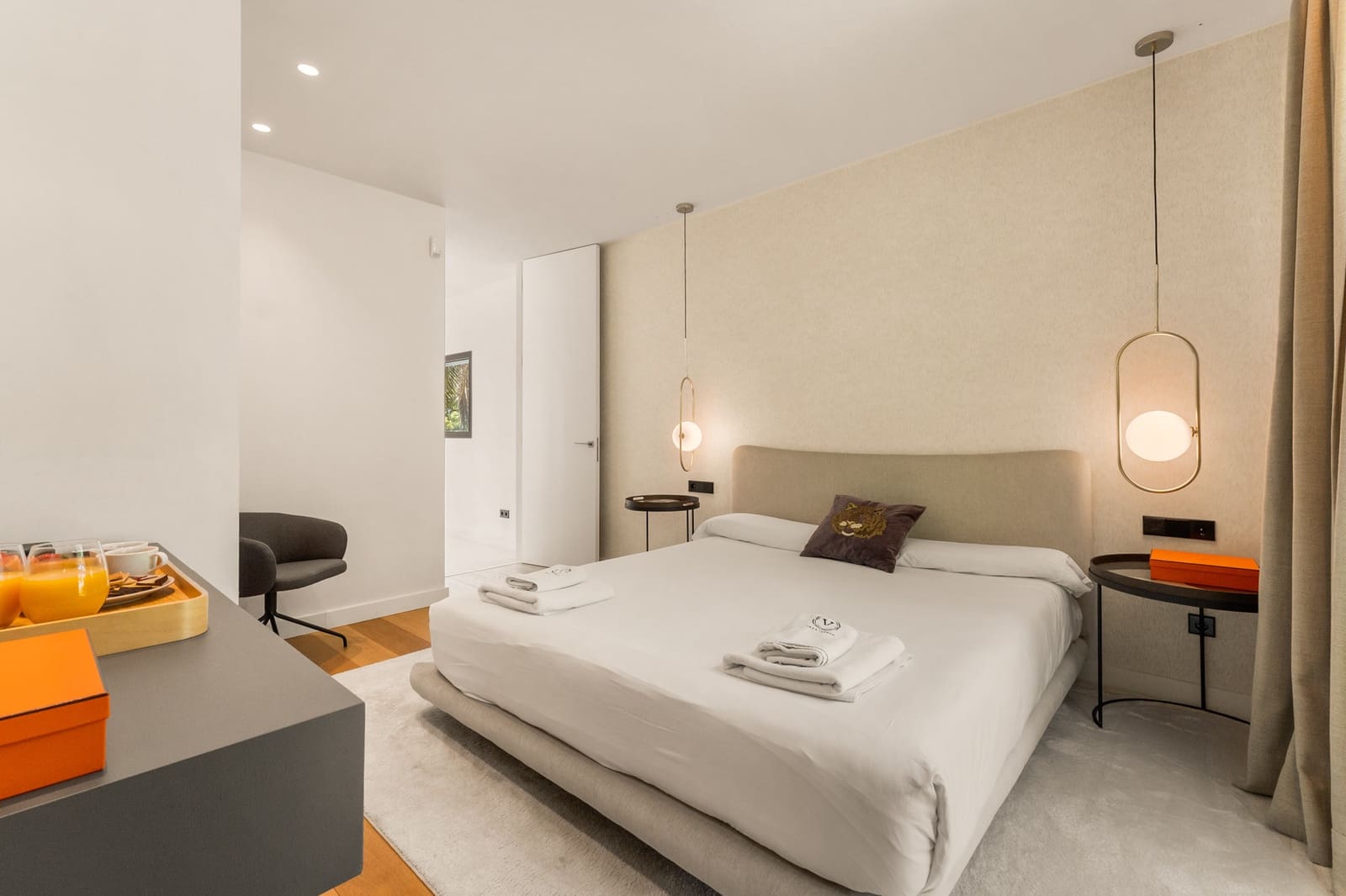 6 soverom Villa til salgs i Marbella med svømmebasseng garasje - € 12 000 (Ref: 9278178)