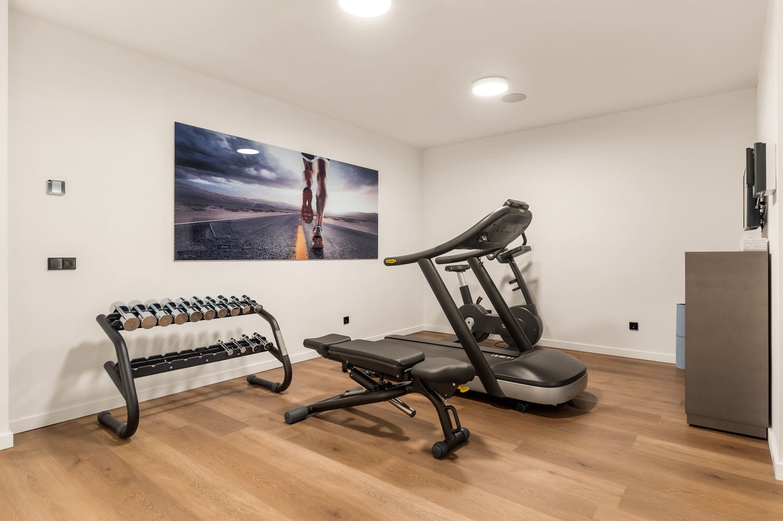 6 soverom Villa til salgs i Marbella med svømmebasseng garasje - € 12 000 (Ref: 9278178)