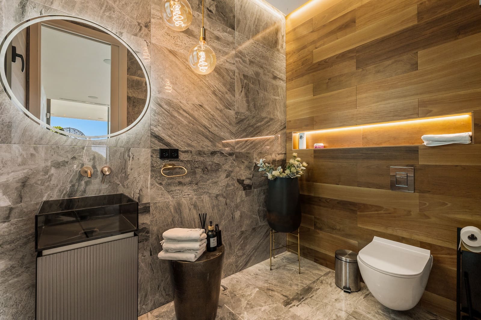 6 soverom Villa til salgs i Marbella med svømmebasseng garasje - € 12 000 (Ref: 9278178)