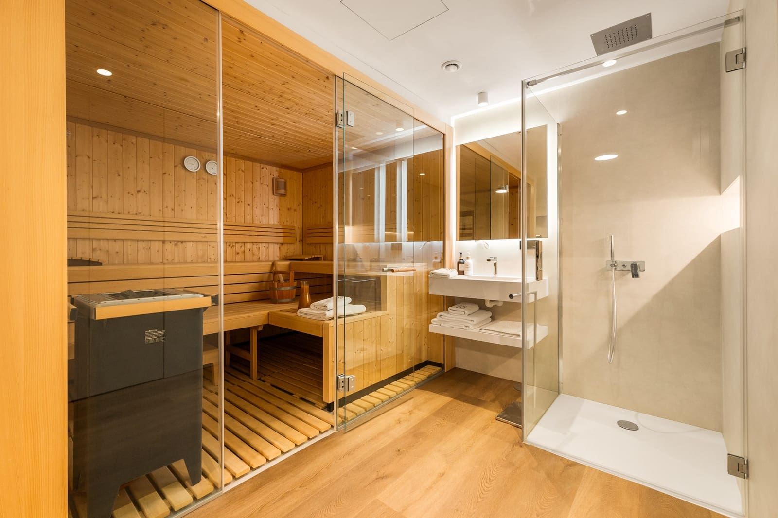 6 soverom Villa til salgs i Marbella med svømmebasseng garasje - € 12 000 (Ref: 9278178)