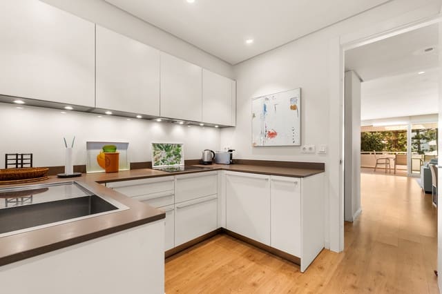 Appartement de 2 chambres à louer à Golden Mile, Marbella avec garage - 4 800 € (Ref: 9294773)