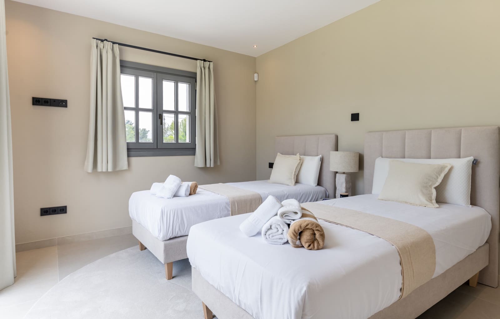 5 Zimmer Villa zu verkaufen in Marbella mit Pool - 3.495.000 € (Ref: 9356480)