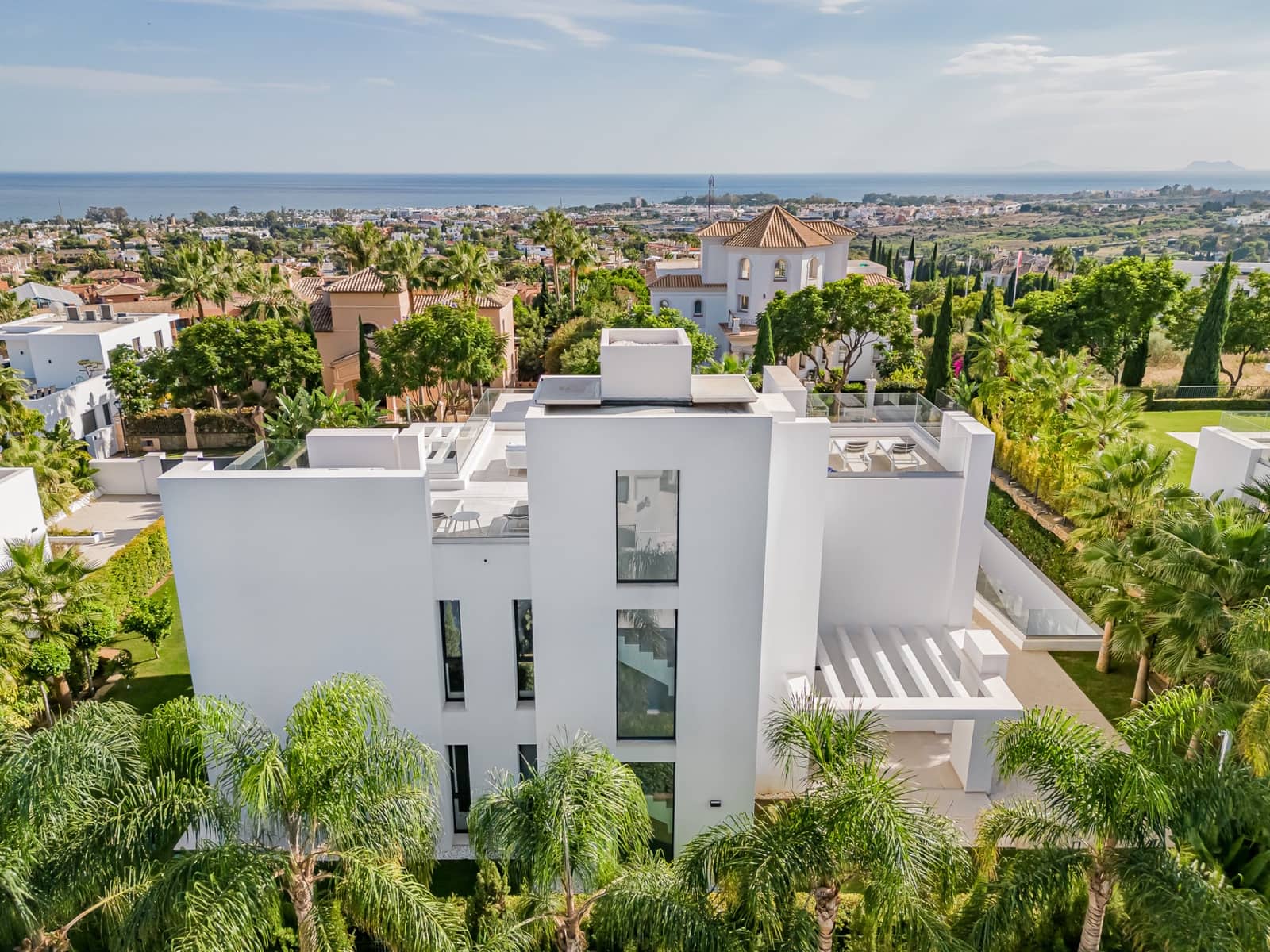 5 bedroom Villa for sale in Los Flamingos with pool garage - € 4,750,000 (Ref: 9368952)