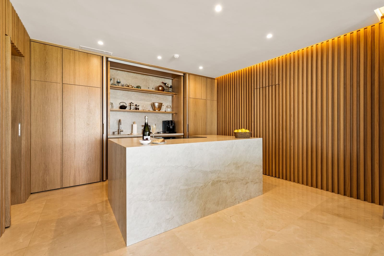 6 sypialnia Willa do wynajęcia w Marbella z basenem garażem - 20 000 € (Ref: 9401055)