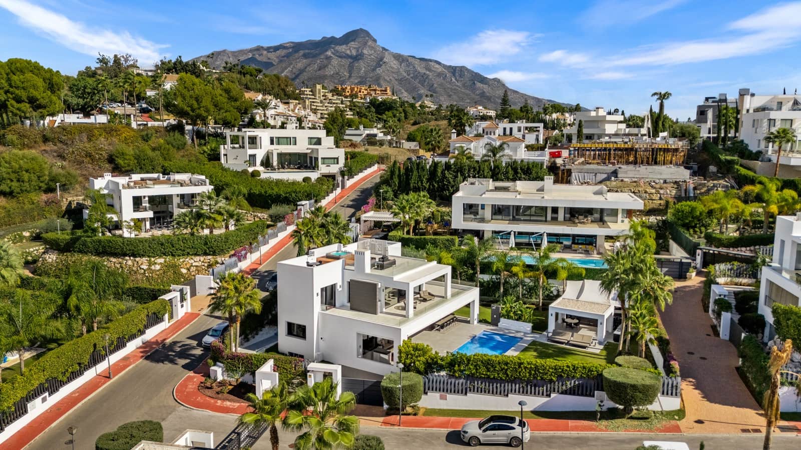 7 bedroom Villa for sale in Marbella with pool garage - € 4,200,000 (Ref: 9414530)