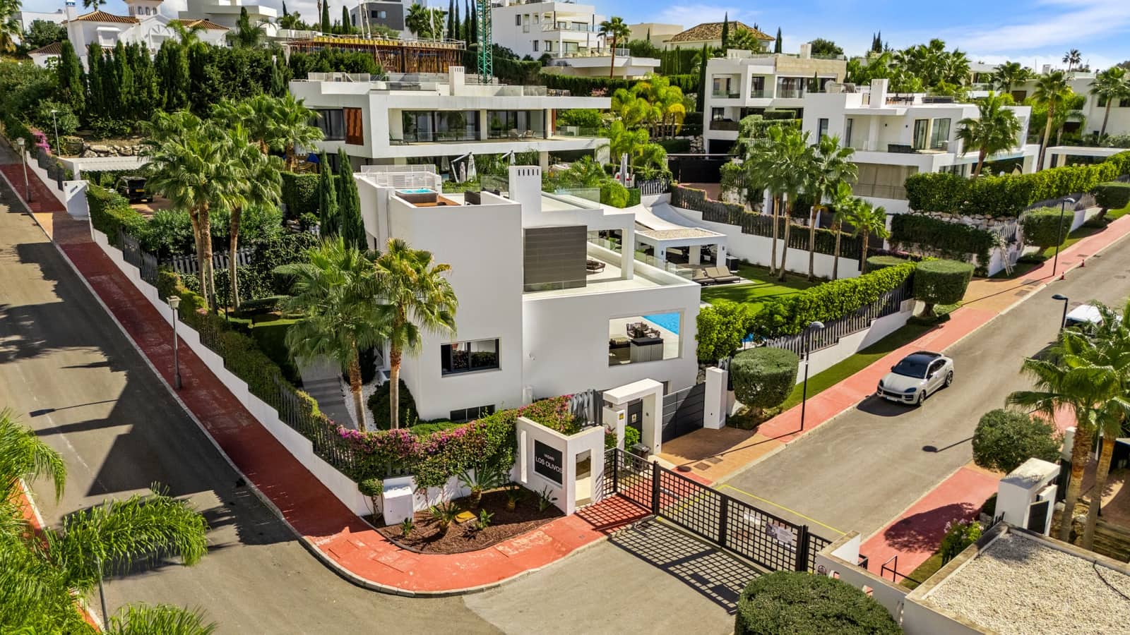 7 bedroom Villa for sale in Marbella with pool garage - € 4,200,000 (Ref: 9414530)