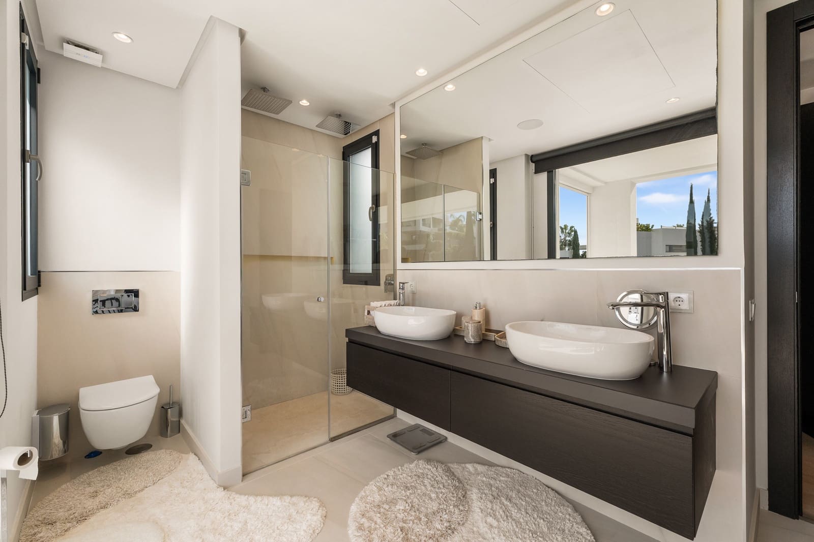 7 bedroom Villa for sale in Marbella with pool garage - € 4,200,000 (Ref: 9414530)