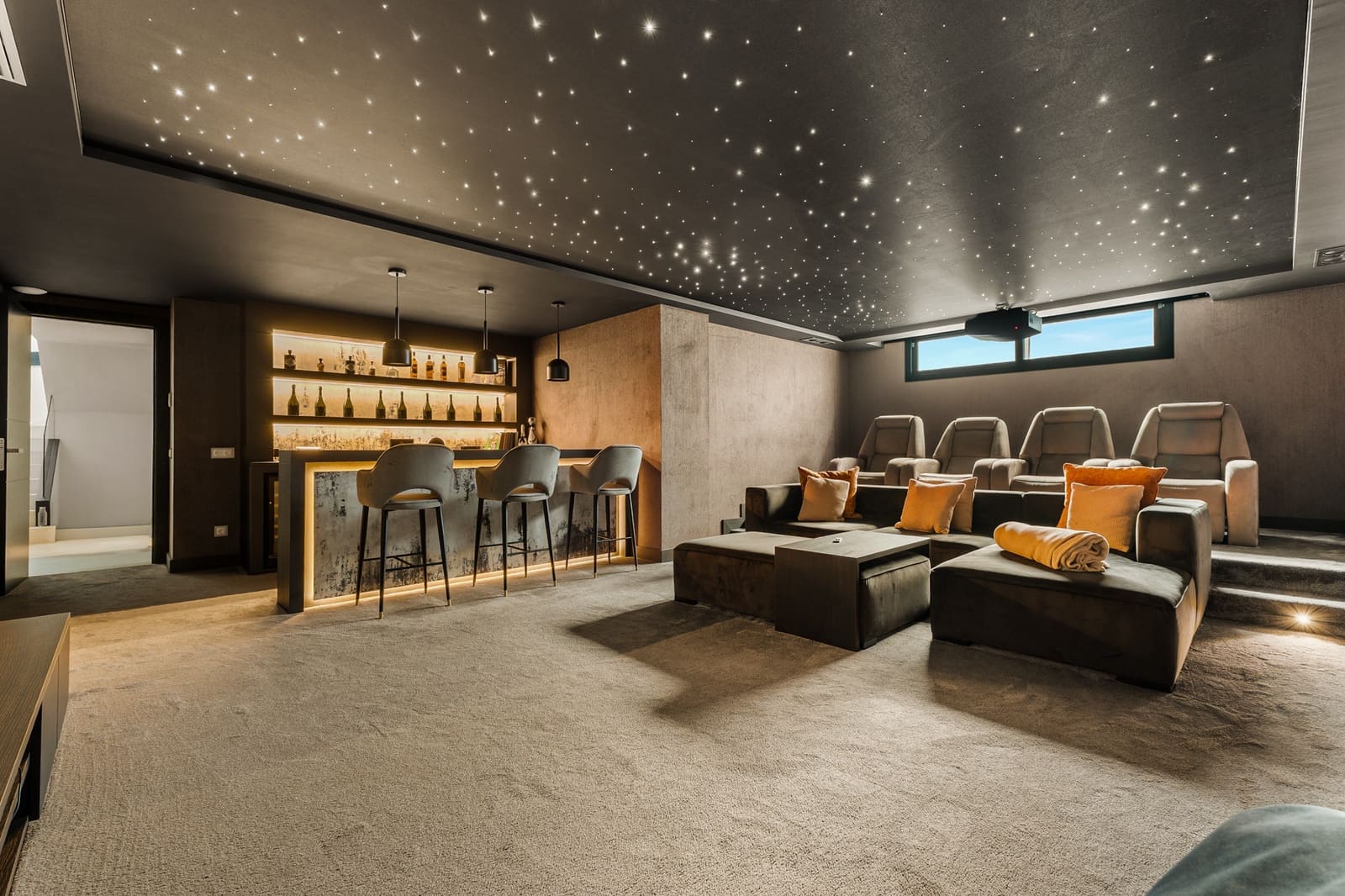 7 bedroom Villa for sale in Marbella with pool garage - € 4,200,000 (Ref: 9414530)