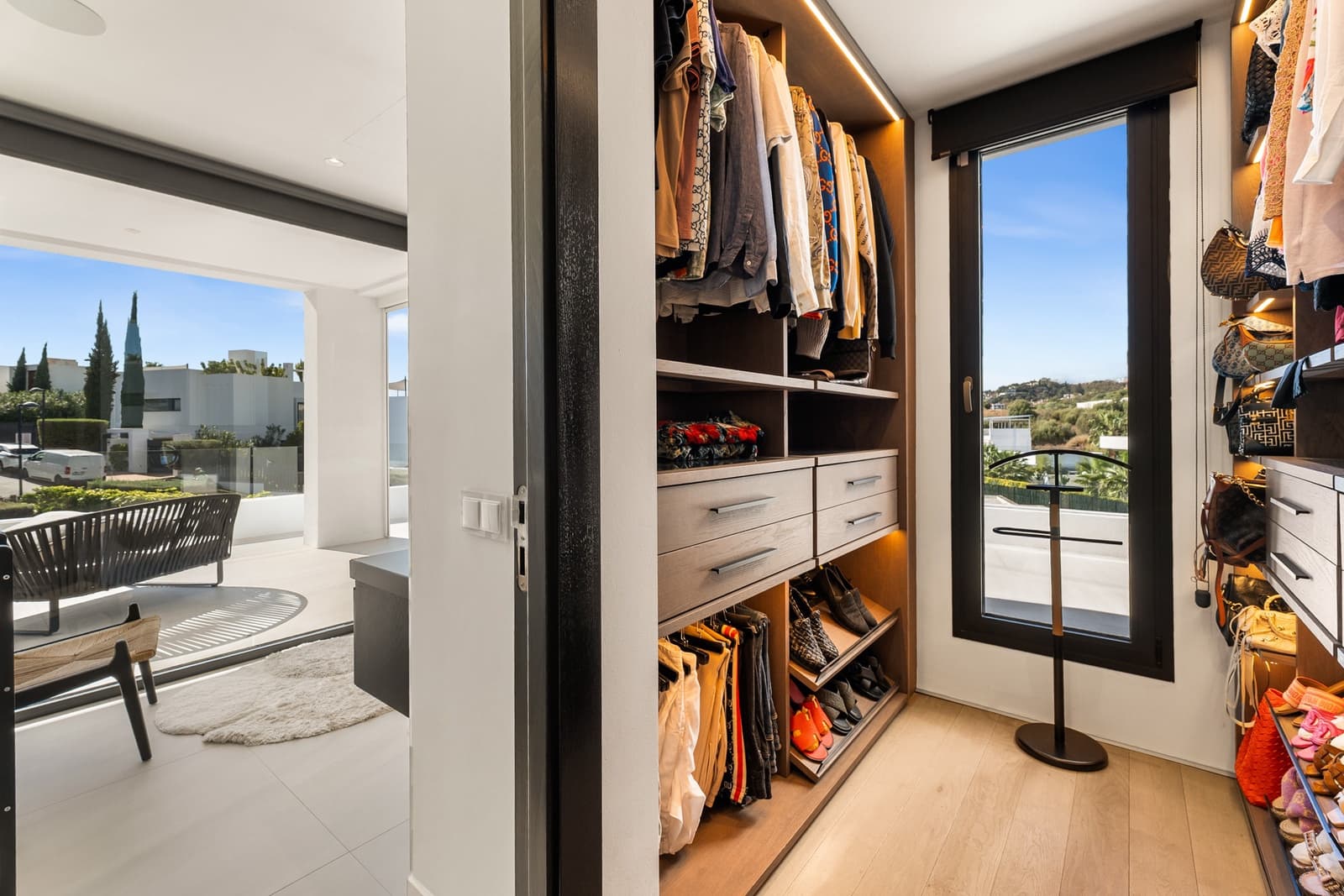 7 bedroom Villa for sale in Marbella with pool garage - € 4,200,000 (Ref: 9414530)