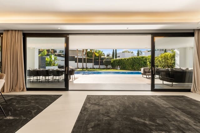 Chalet de 7 habitaciones en Marbella en venta con piscina garaje - 4.200.000 € (Ref: 9414530)