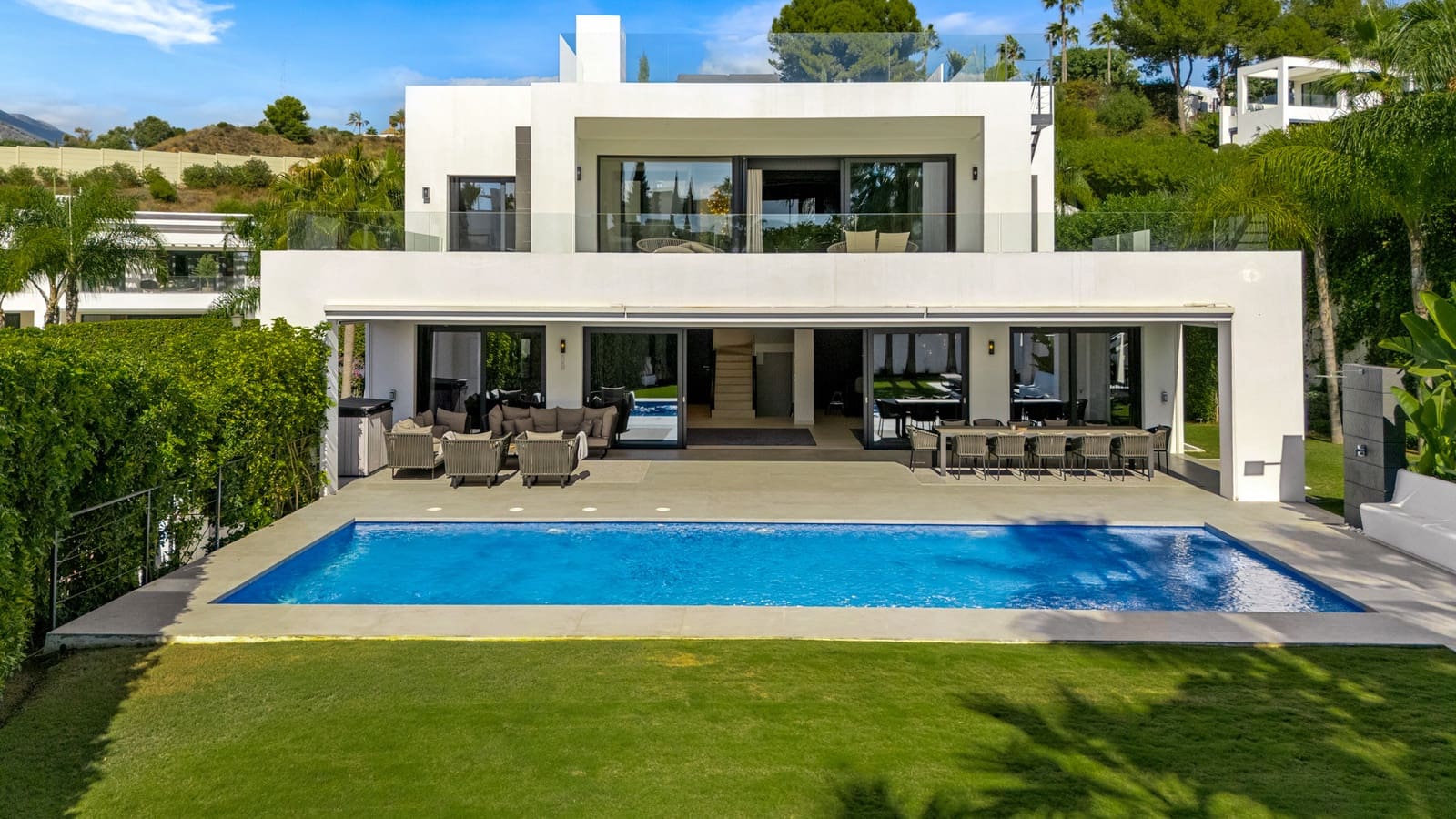 7 bedroom Villa for sale in Marbella with pool garage - € 4,200,000 (Ref: 9414530)